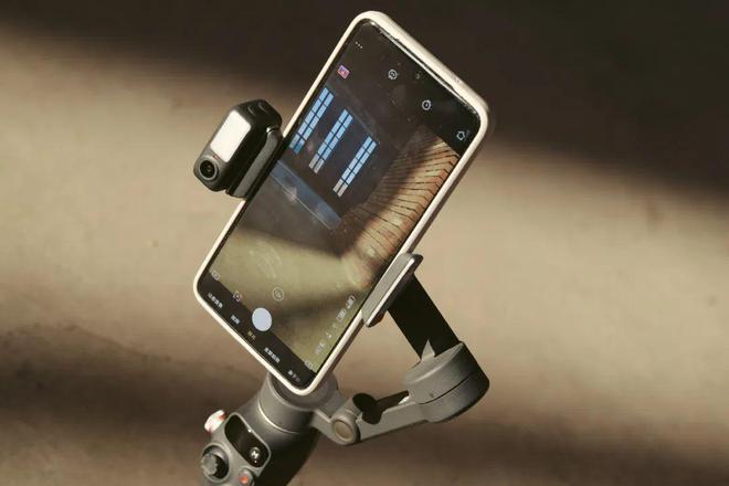 blie 7 Pro稳定器首发初体验！j9国际站549元！大疆OSMO Mo(图5)